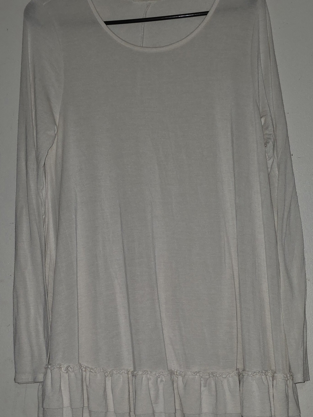 Long-Sleeve Ruffle-Hem Tunic Tee - Cream